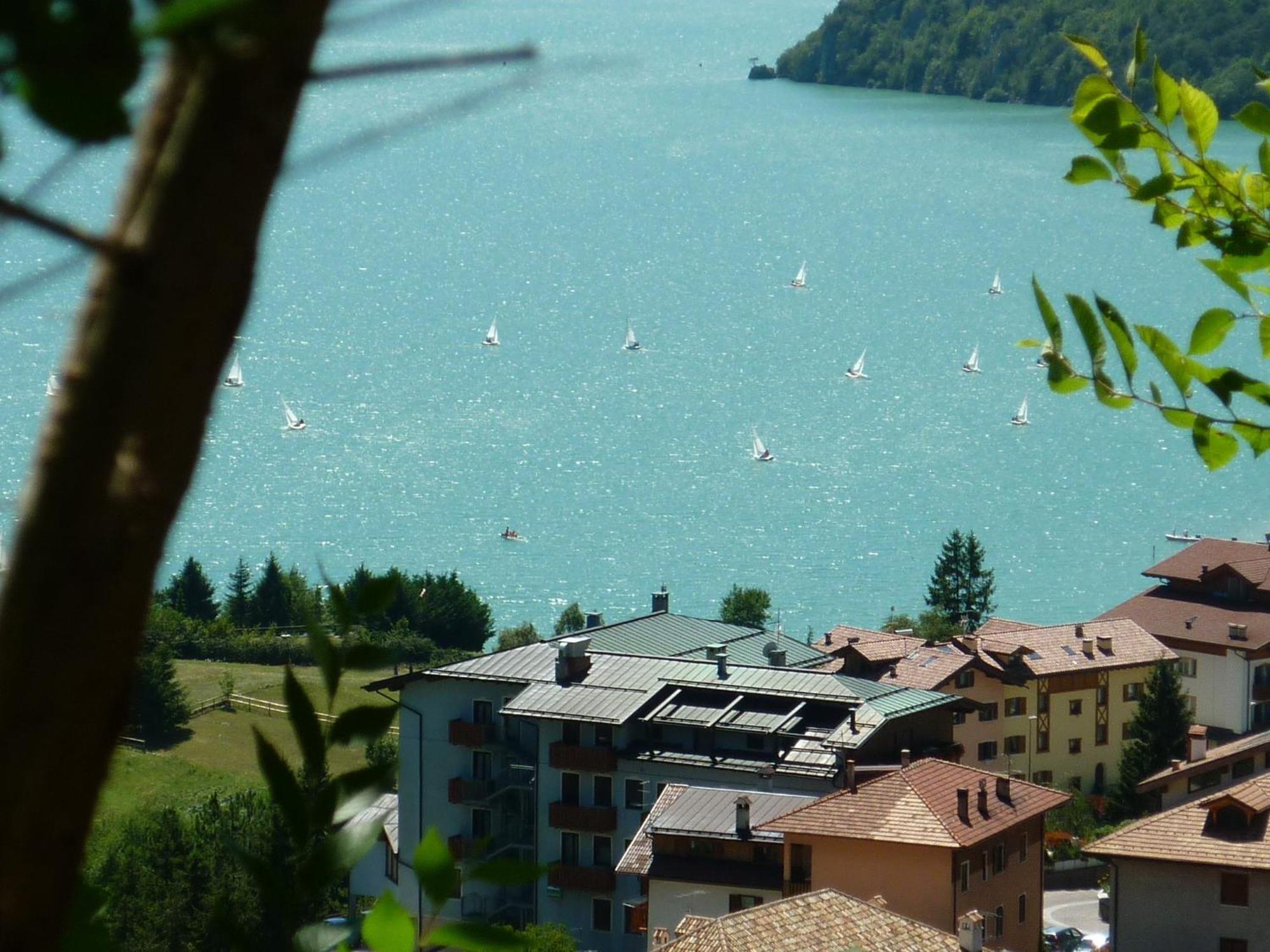 Appartamenti -Casa Nicolussi- Molveno Buitenkant foto